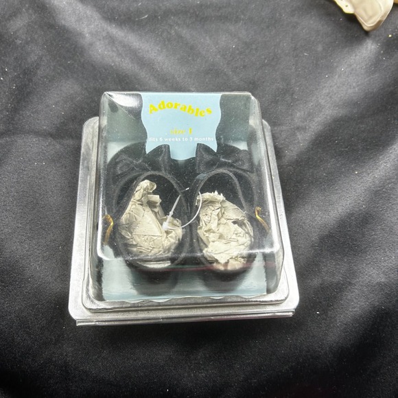Adorables Other - Adorables Baby Girl Black Velvet Bow Mary Jane Crib Shoes Size 1 Style 62011